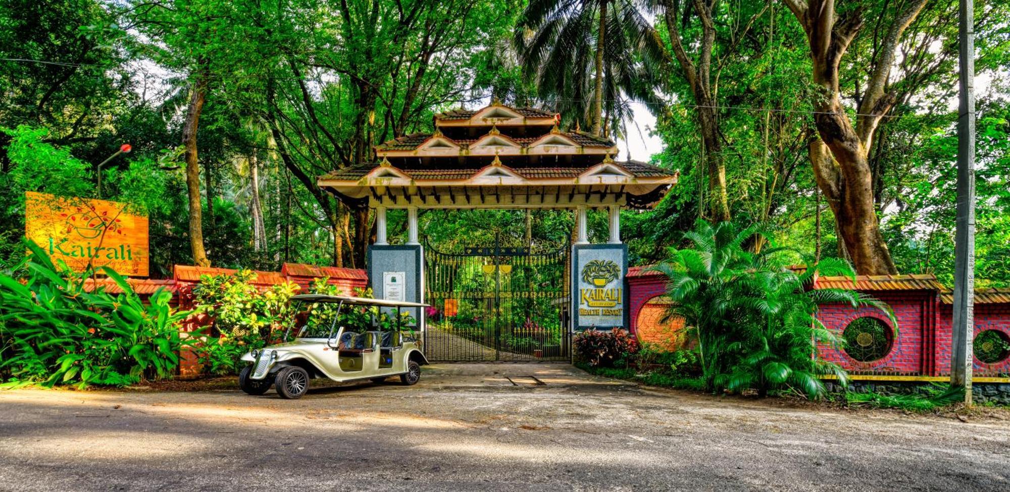 Kairali - The Ayurvedic Healing Village Palakkad Esterno foto