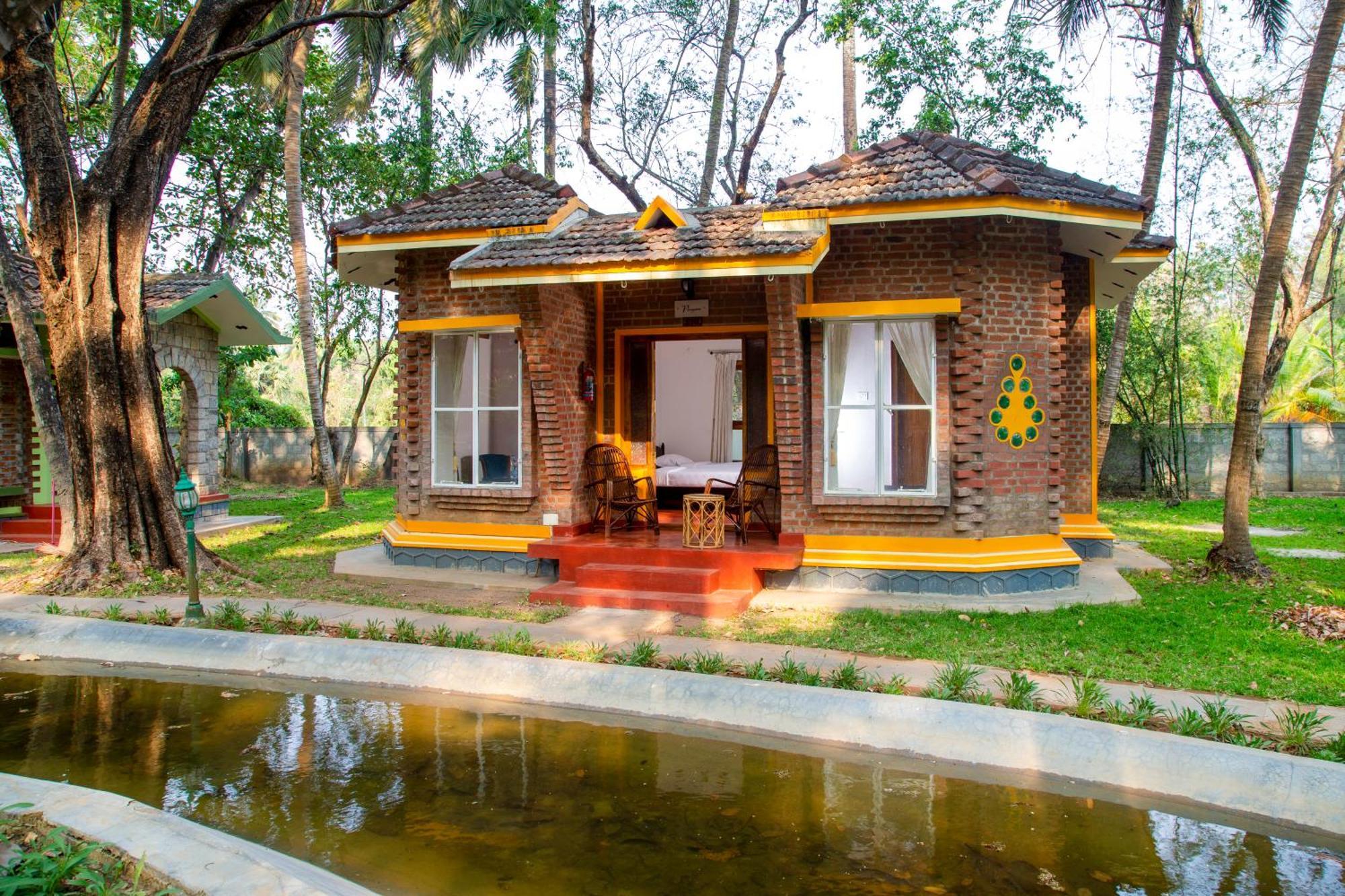 Kairali - The Ayurvedic Healing Village Palakkad Esterno foto
